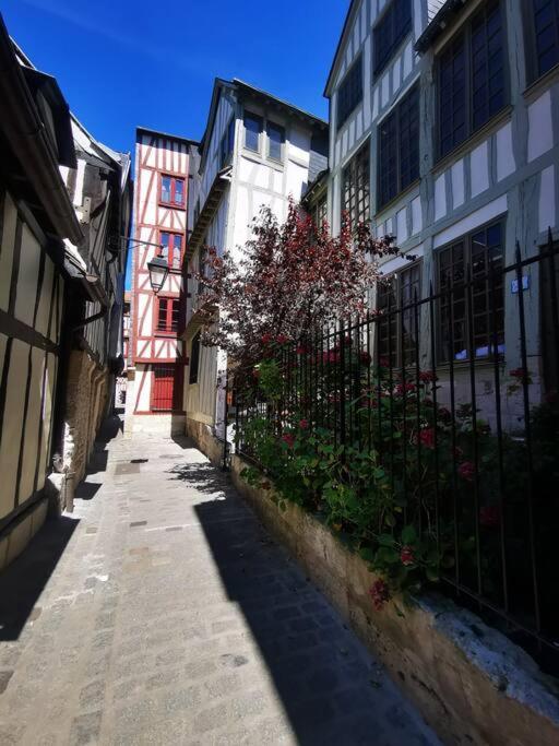 L'Atelier Des Chanoines Ruan Exterior foto